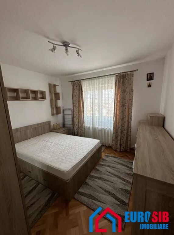 Apartament cu 3 camere situat in Sibiu zona Terezian