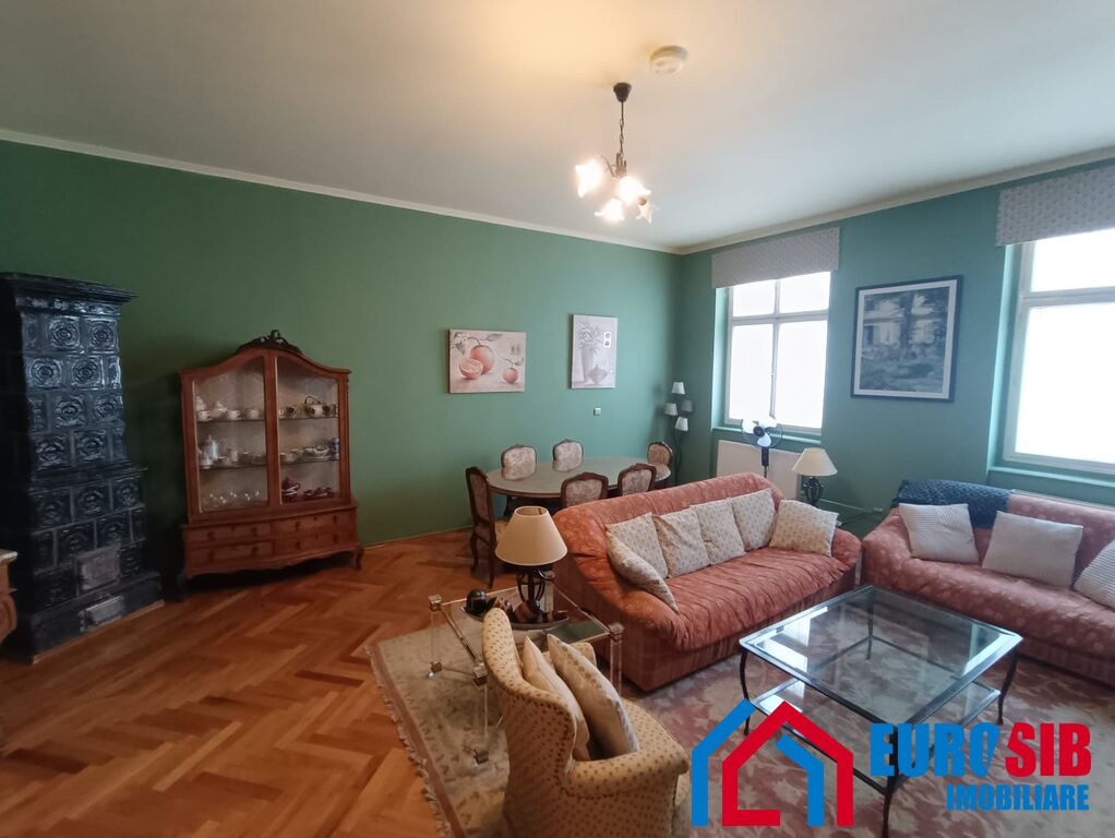 Apartament de inchiriat cu 3 camere in Sibiu zona Ultracentrala